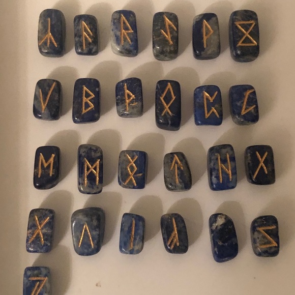 Mini Set of Lapis Nordic Runes & Book - Picture 4 of 7